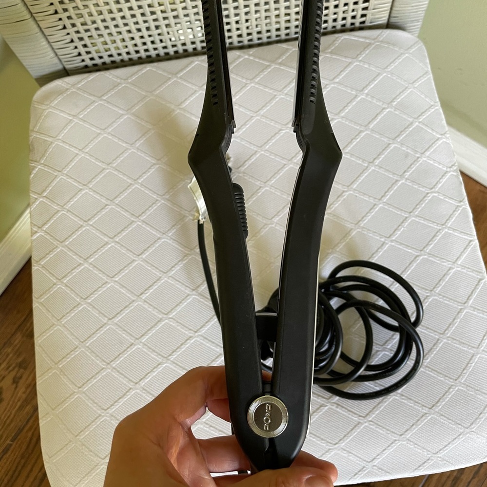 Croc Classic Hair Straightener
